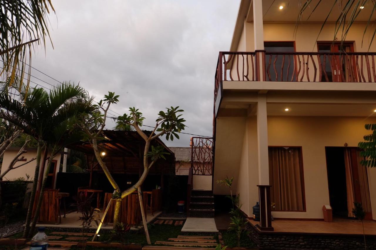 Kelapa Surf Villa Pulukan Ngoại thất bức ảnh