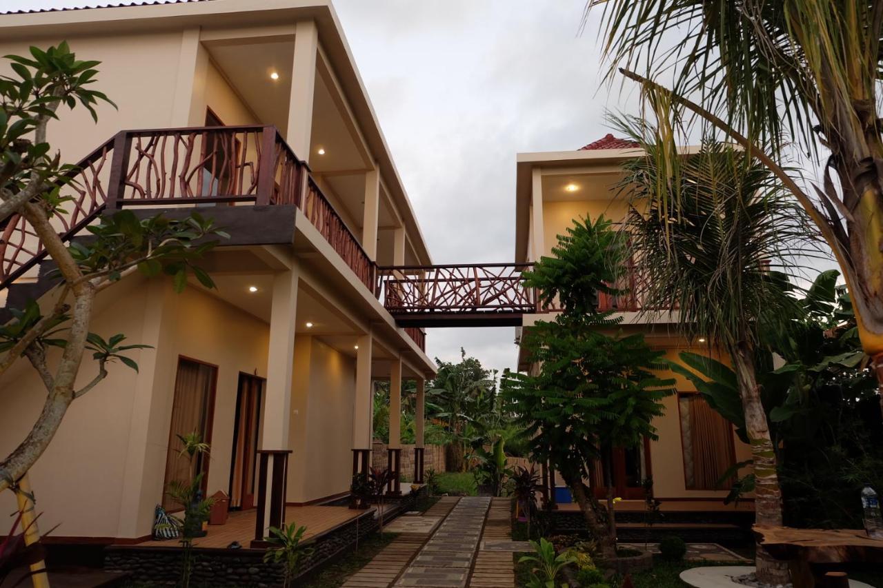 Kelapa Surf Villa Pulukan Ngoại thất bức ảnh